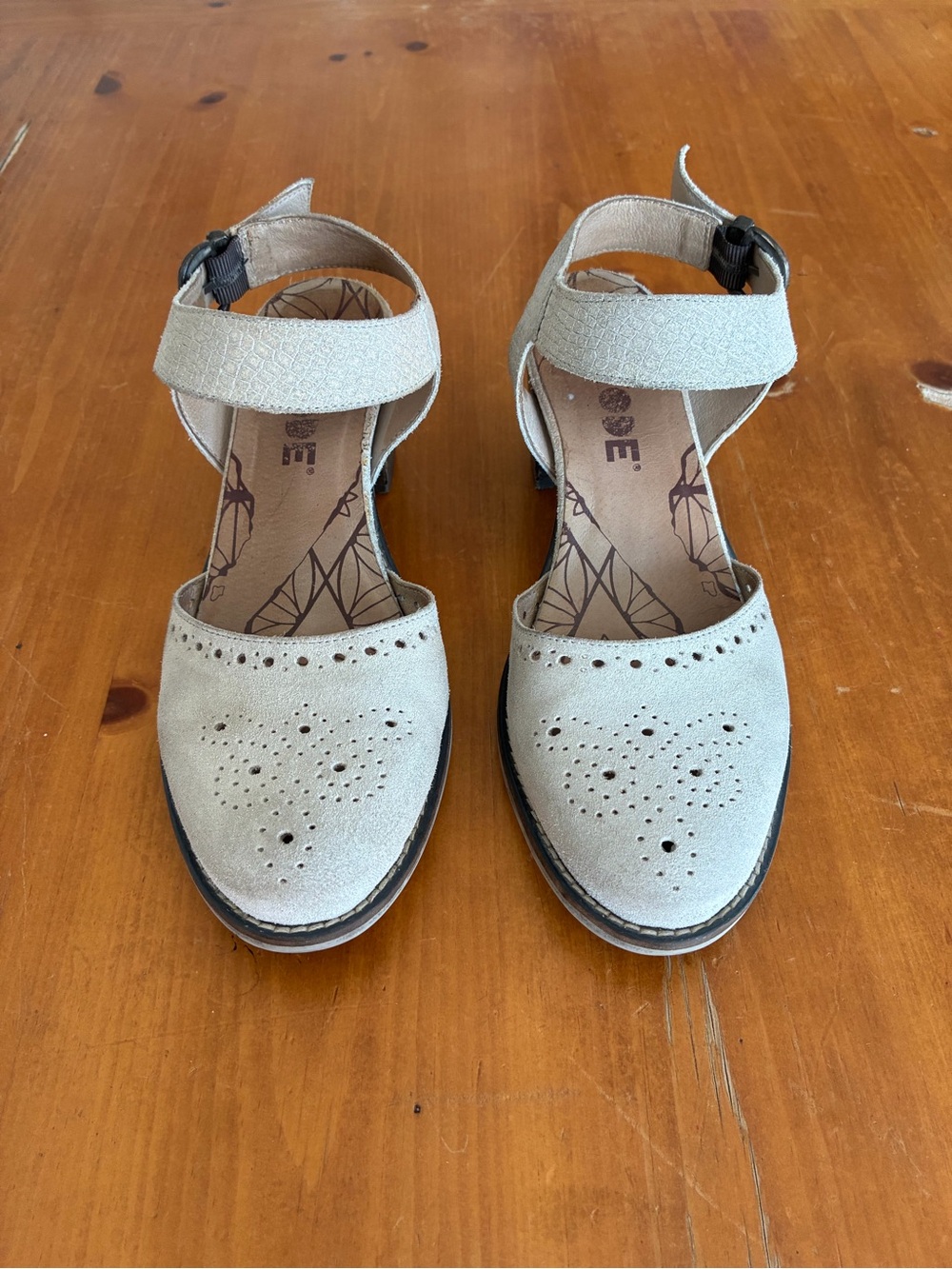 Dkode Baako Off White Suede Mary Jane Sandal Size 37